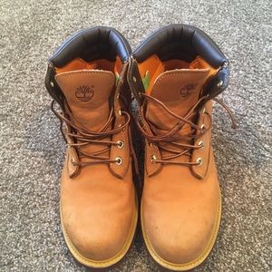 Mens Timberland boots size 9 - very good condition
